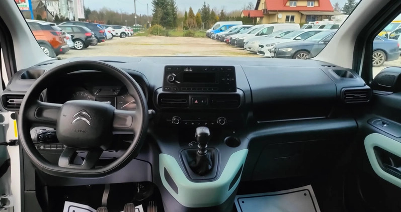 Citroen Berlingo cena 66900 przebieg: 111000, rok produkcji 2020 z Staszów małe 497